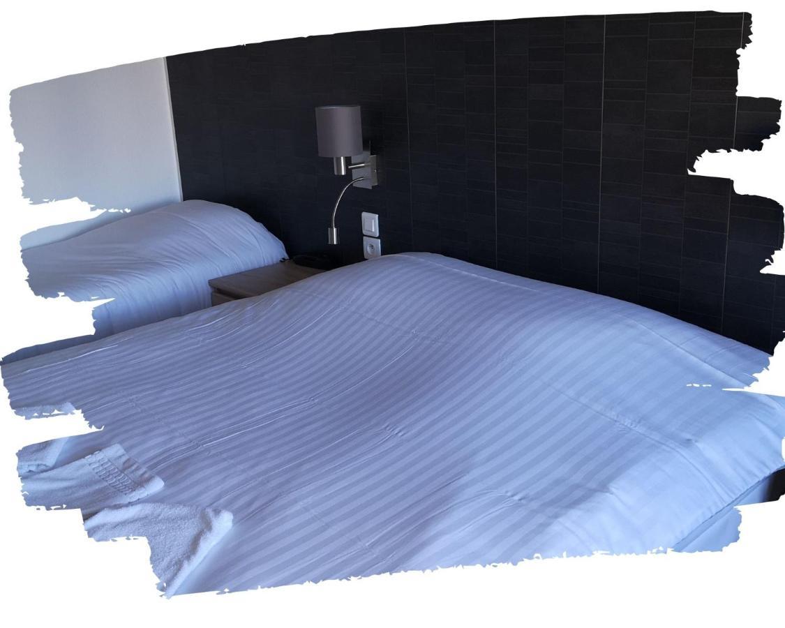Hotel Du Cheval Blanc Cerizay 외부 사진