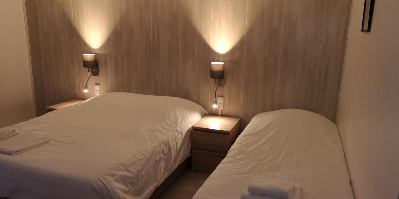 Hotel Du Cheval Blanc Cerizay 객실 사진